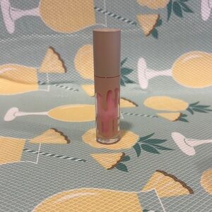 Kylie Jenner High Gloss